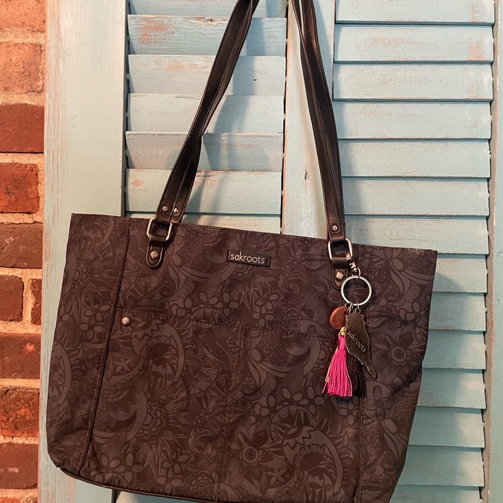 Sakroots Black Tote Bag with Structured Design and Double Handles